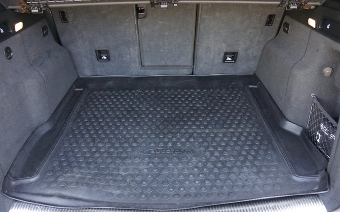 Audi Q5 cena 84700 przebieg: 196681, rok produkcji 2015 z Sośnicowice małe 562